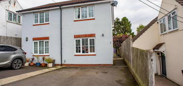 2 bedroom semi-detached house