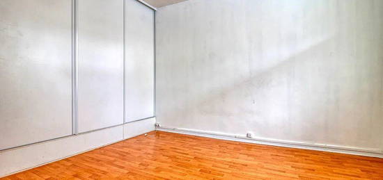 Appartement  à louer, 2 pièces, 25 m², Étage 1/–