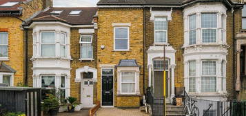 3 bed terraced house for sale