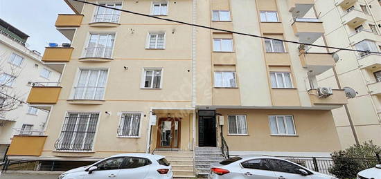 İSTANBUL ÇEKMEKÖY MERKEZİ YERDE DOĞALGAZLI 3+1 DAİRE FİYAT DÜŞTÜ