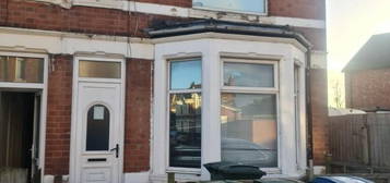 4 bedroom terraced house