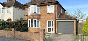 3 bed detached house for sale