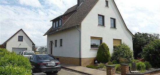 Gepflegtes 2- Familienhaus in PoW - Eisbergen.