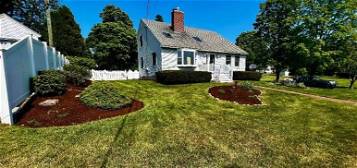 270 Meadow Rd, Portsmouth, NH 03801