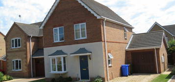 3 bedroom detached house