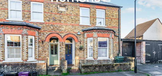 2 bedroom terraced house