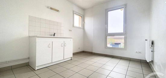 Location appartement 4 pièces 104 m²