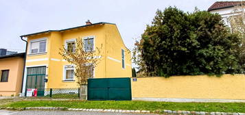 Einfamilienhaus auf Doppelgrundstück in Pöttsching mit Stadl und Garage