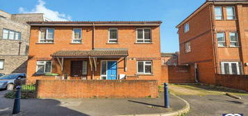 2 bedroom terraced house