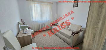 Apartament 3 Camere SEMICENTRAL Confort 1 CRAIOVEI - Semidecomandat Etaj 2 Stradal Liber 64 Mp.