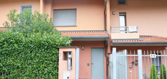 Villa a schiera via Aminella 35, Centro, Trescore Balneario