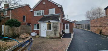 3 bedroom detached house