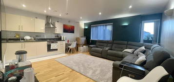 2 bed flat to rent