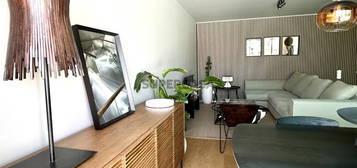 Apartamento T1 completamente equipado e mobilado .