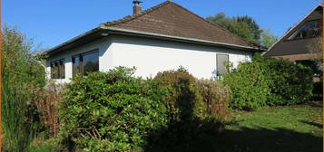 Bungalow mit Garage und großem Grundstück in Stinstedt-Loxstedt