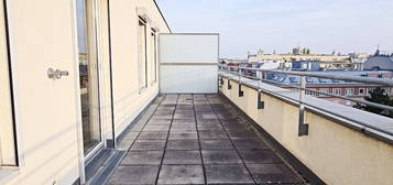 DACHGESCHOSS, UNBEFRISTET, klimatisierte 94 m2 Neubau mit 57 m2 Terrasse, Wohnk…