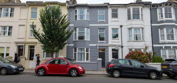 9 bedroom terraced house