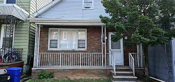 24 W 16th St #1, Bayonne, NJ 07002