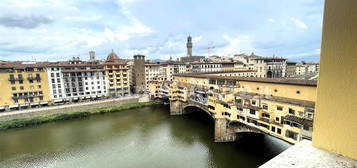 Quadrilocale via Toscanella 1, Ponte Vecchio - Pitti, Firenze