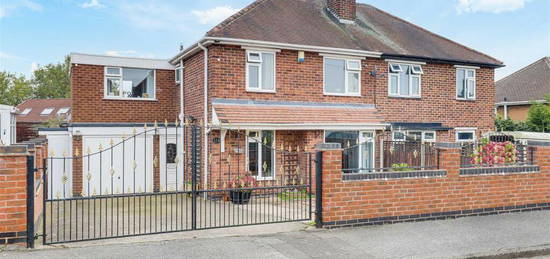 4 bedroom semi-detached house for sale