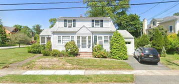 24 Valley Rd, Madison, NJ 07940