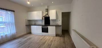 2 bed flat to rent