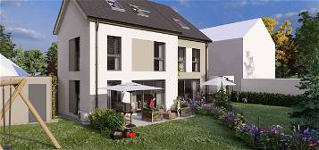 Niedrigenergie A+ Haus: neues Gebäude, tolle Lage, mit Terrasse, Garten, real geteiltes Grundstück