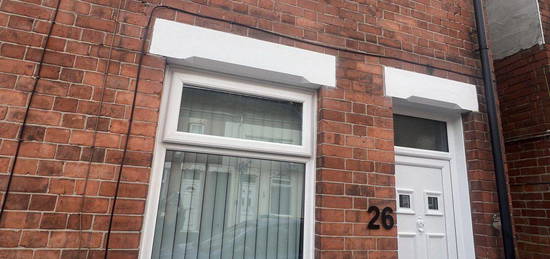 Terraced house to rent in Albert Avenue, Bobbersmill, Nottingham NG8