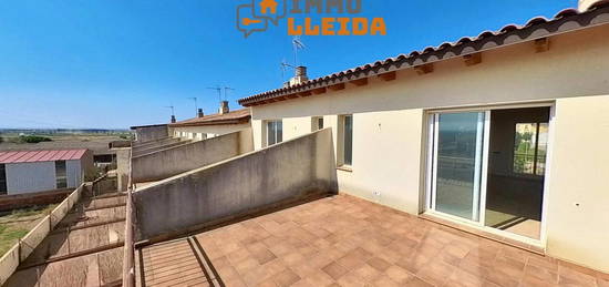 Casa adosada en venta en T, 1, Bellcaire d'Urgell