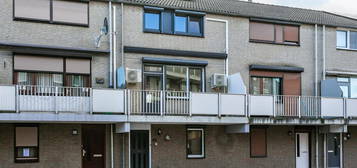 Pastoor Savelbergstraat 144