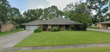 3759 Oak Hills St, Zachary, LA 70791