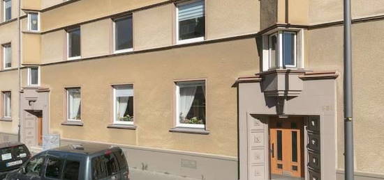 Große Familienwohnung - 4 Zimmer, modernisiert im "Ascot von Köln"