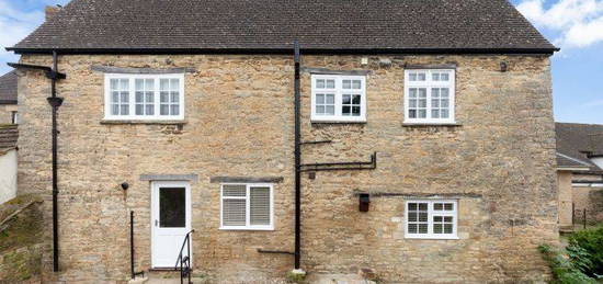 Semi-detached house to rent in Corn Street, Witney OX28