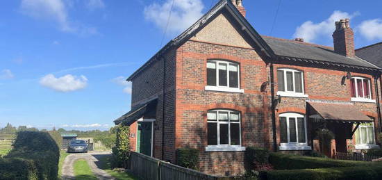 2 bedroom semi-detached house