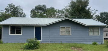 506 2nd St, San Augustine, TX 75972