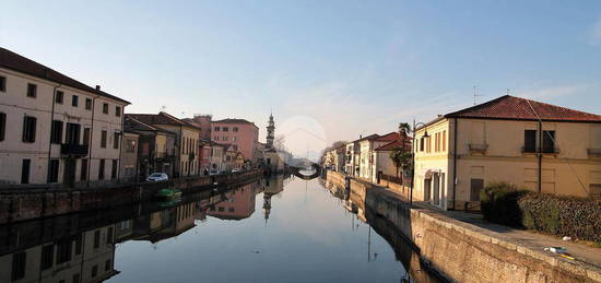 2 LOCALI A BATTAGLIA TERME