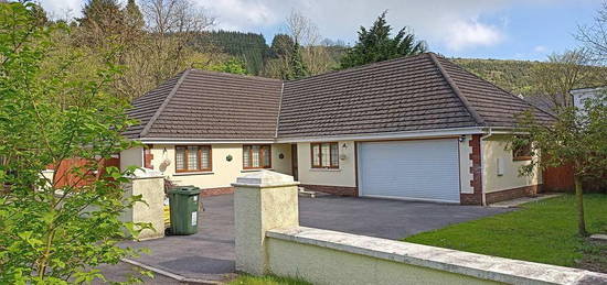 5 bedroom detached bungalow for sale