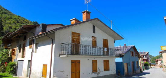 Casa indipendente in vendita in via Provinciale San Bartolomeo, 81