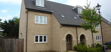 3 bedroom semi-detached house