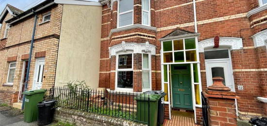 6 bedroom terraced house