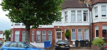 3 bedroom flat to rent