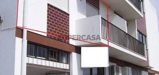 Apartamento T2 em Vieira de Leiria de 64,00 m²