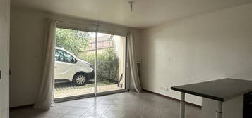 Appartement  à louer, 3 pièces, 2 chambres, 60 m²