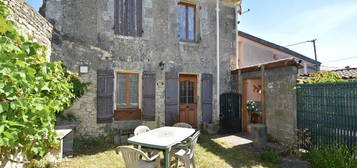 Maison à vendre 9 pièces LA JARNE (17)