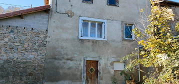 Maison dans village calme