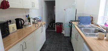 4 bedroom terraced house