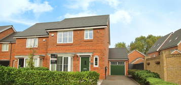 3 bedroom semi-detached house for sale