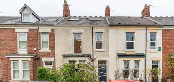 5 bedroom terraced house to rent