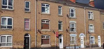 Flat to rent in Weedon Road, St James, Northampton NN5