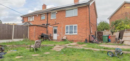 3 bedroom semi-detached house for sale